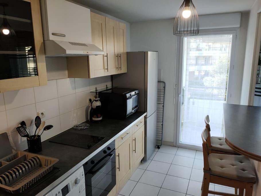 Spacieux Et Joli Appartement De 2 A 4 Personnes • Parking • Wifi Fenouillet  Εξωτερικό φωτογραφία