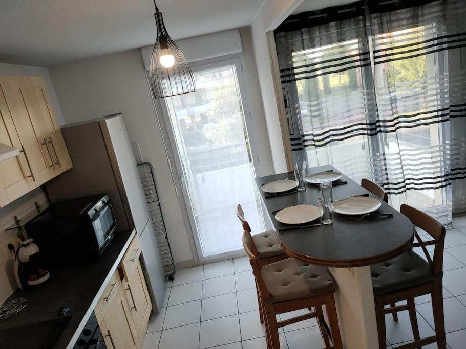 Spacieux Et Joli Appartement De 2 A 4 Personnes • Parking • Wifi Fenouillet  Εξωτερικό φωτογραφία